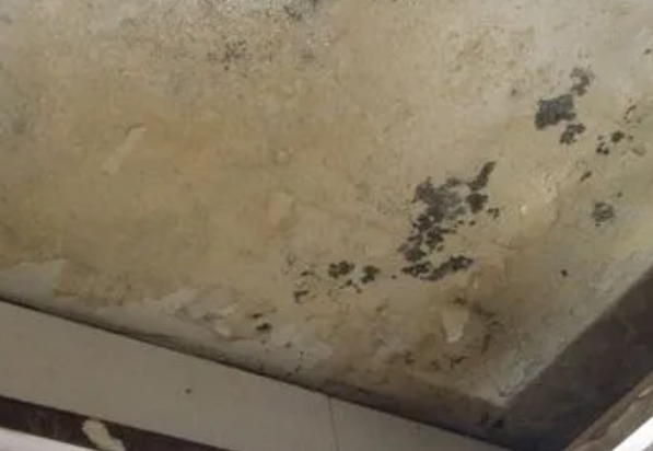 英吉沙阳台漏水维修公司分享下英吉沙卫生间渗水维修需要注意哪些问题。